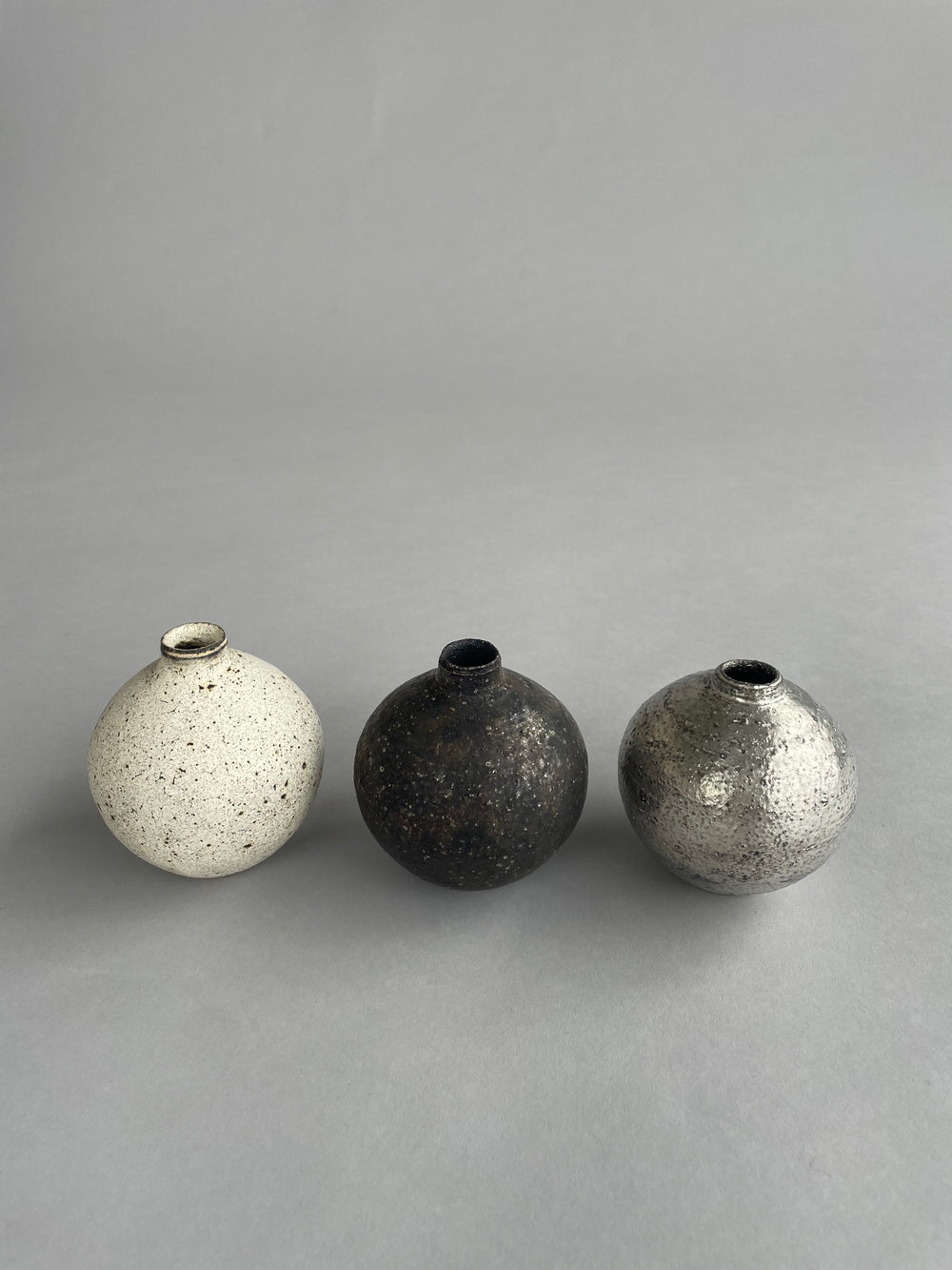 Bud Vase Textured Black