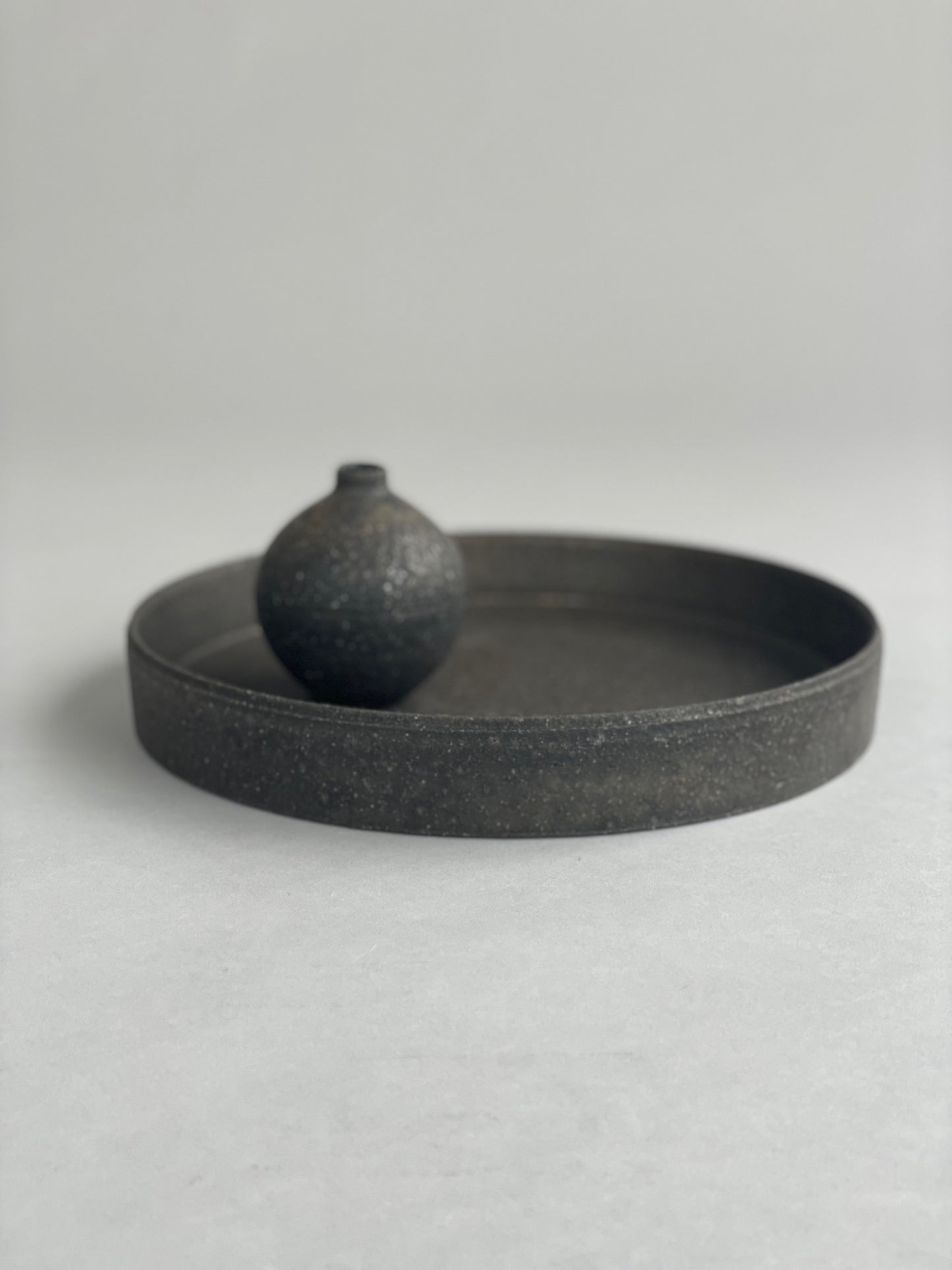 Gong Bowl Textured Black