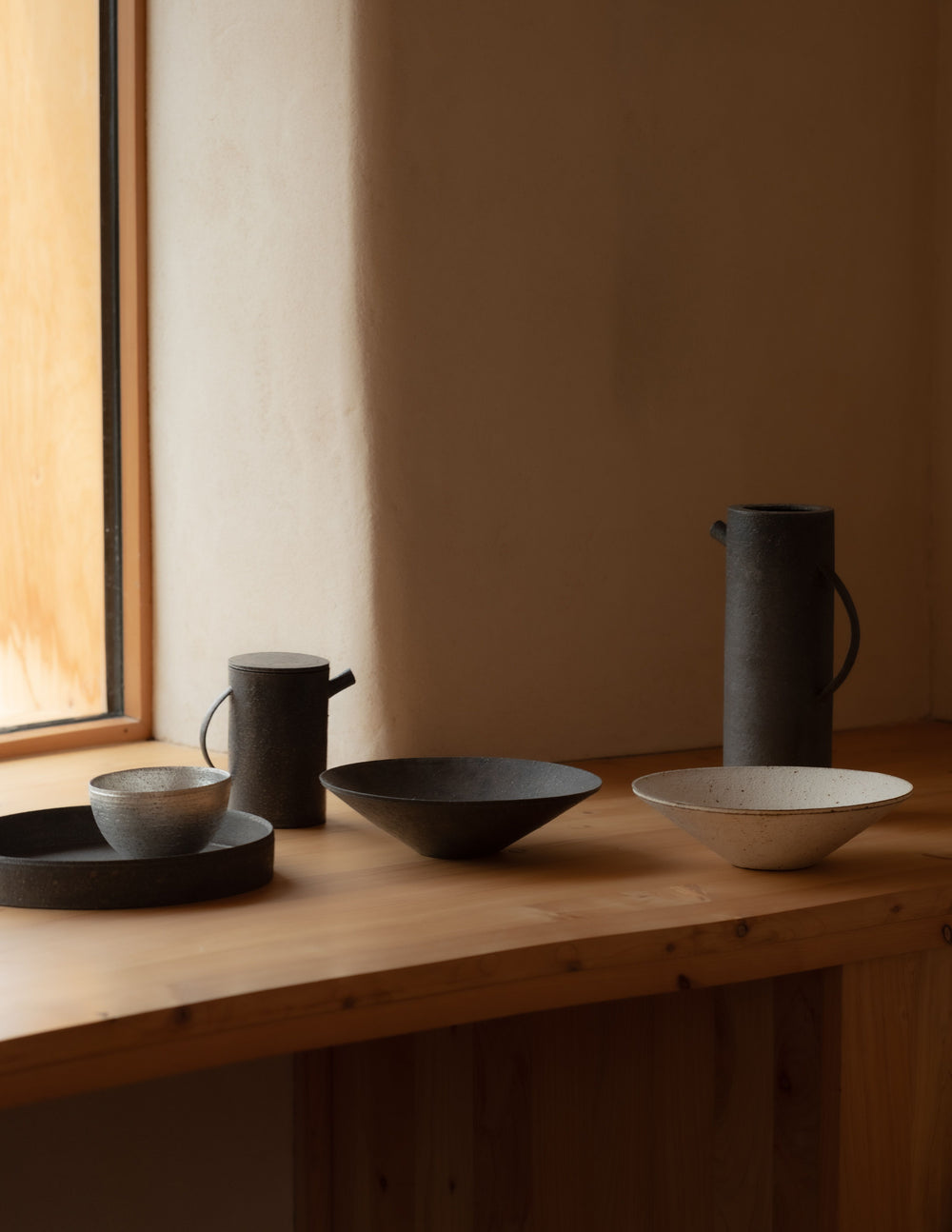 Wide Bowl Textured Black