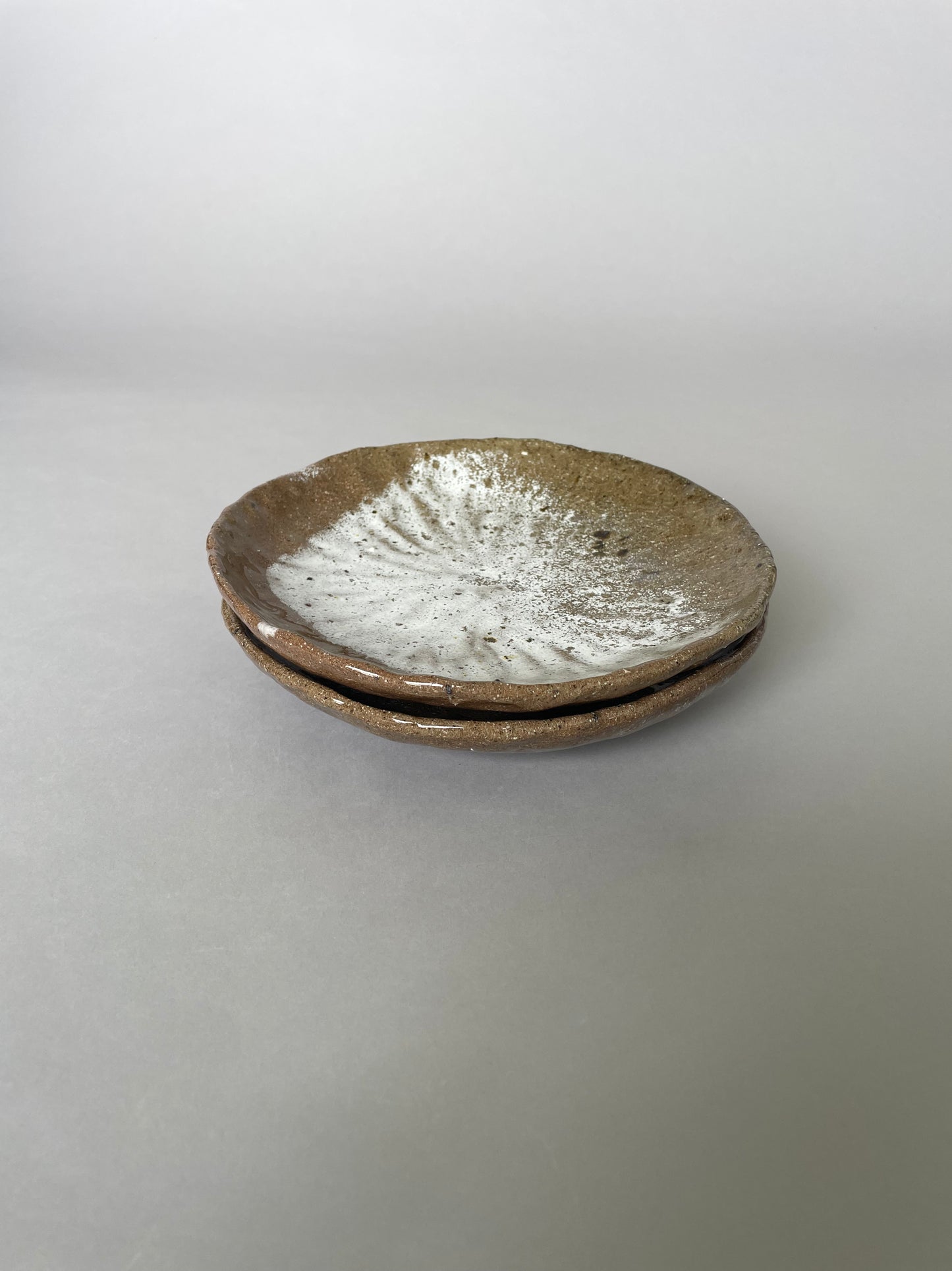 Handmade Plate Natural & White