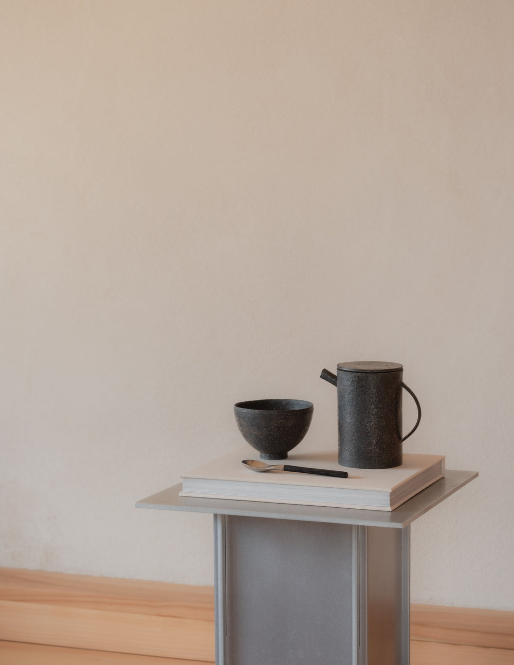 Teapot Textured Black